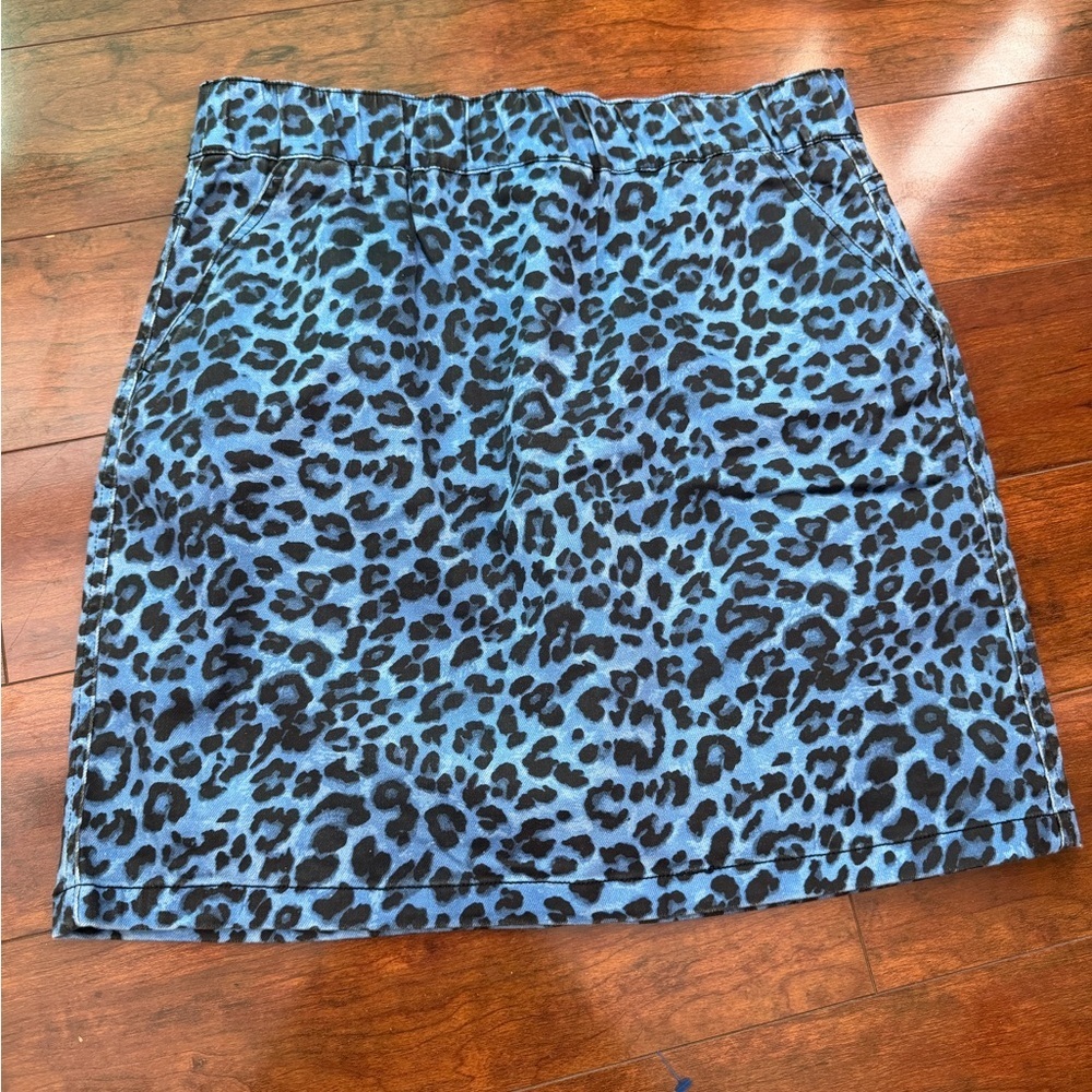 Boston Proper Blue and Black Leopard Print Mini Skirt